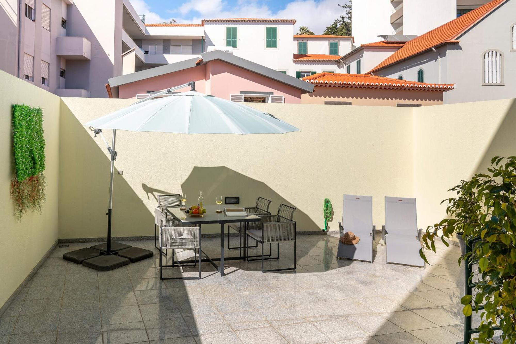 Apartamento Do Carmo By An Island Apart Funchal  Buitenkant foto