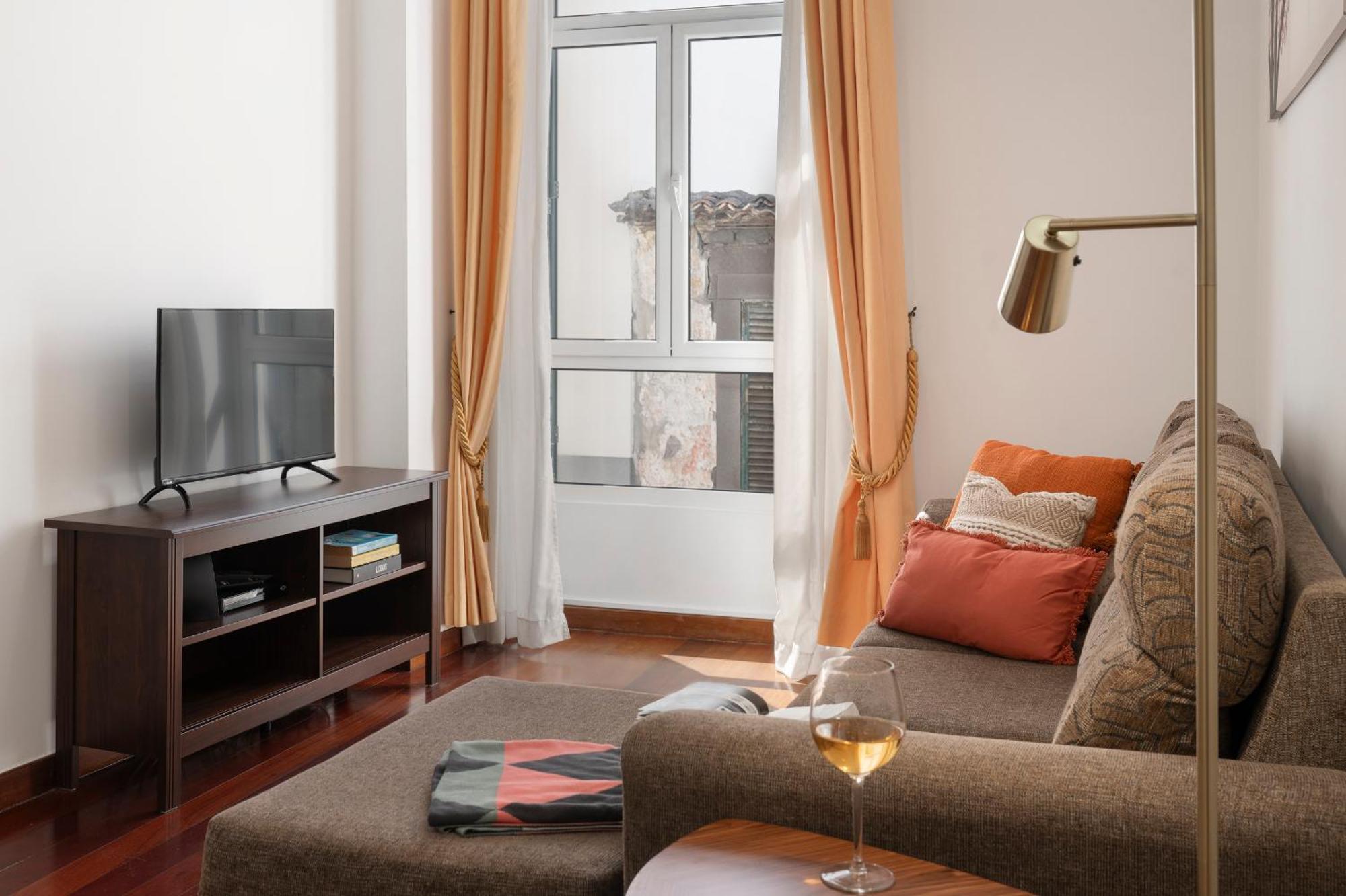 Apartamento Do Carmo By An Island Apart Funchal  Buitenkant foto